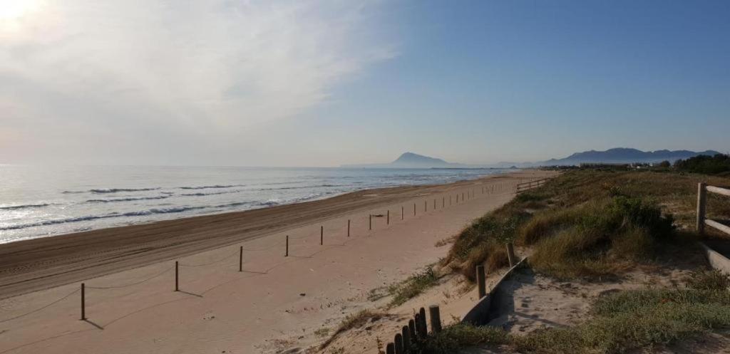 Beachfront House Пілес Екстер'єр фото