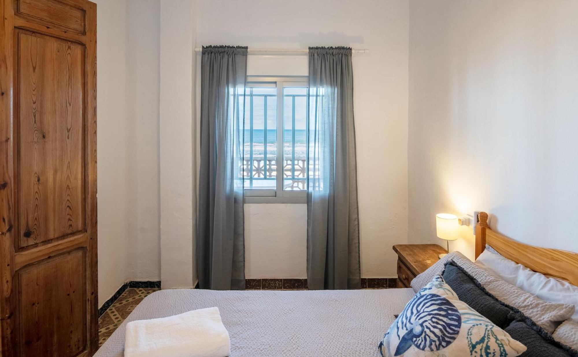 Beachfront House Пілес Екстер'єр фото
